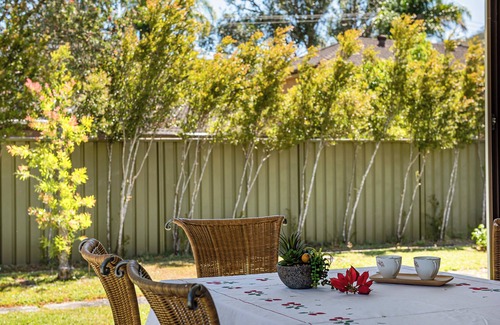 West Gosford Apartment | Convenient spot Gosford/near M1HW,CBD,Hospital,Stadium,water view,fishing,pet