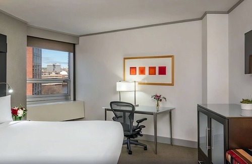 East Cambridge Hotel | Convenient Stay! Near Bunker Hill Monument & Museum, Charlestown, w/Pool!