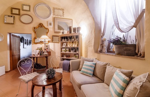 Sant'Anatolia di Narco House | Convento Santa Croce