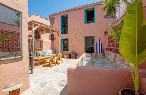 Chio Villa | Coocoomos Casa Moroccan Style Villa