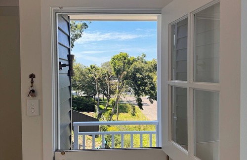 Terrigal House | Cooee Cottage. Where coastal charm meets joyful living at Terrigal Beach.