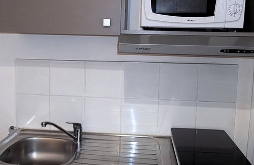 Lens Apartment | Cook 9