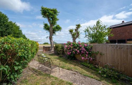 Littlestone-on-Sea House | Cookies Coastguard Cottage