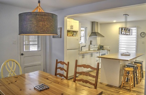 Bolton-Ouest Ski Chalet | Cool and cosy shack with private lake