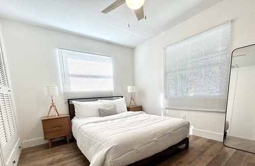 St. Petersburg - Clearwater House | Cool just remodeled coastal cottage close 2 BEACH & DT ST PETE - Weekly Discount