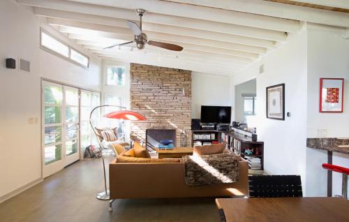 Barton Hills House | Cool Mid-Century Mod 4/3:Avail ACL/F1