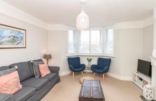 Instow House | Cool Stone Cottage