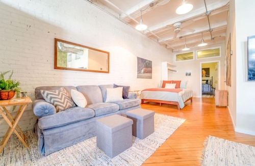 Binghamton Apartment | Cool Urban Stay Dtwn Apt And Patio