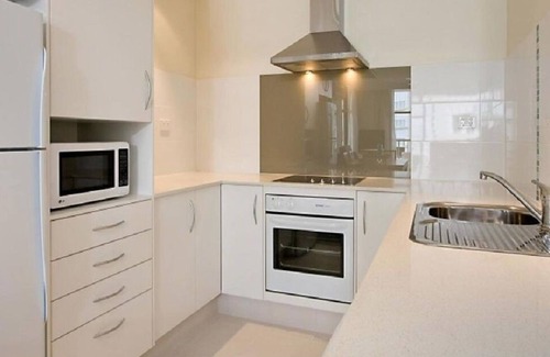 Coolangatta Resort | COOLANGATTA BEAUTIFUL ABSOLUTE BEACH FRONT APART AVAILABLE 5TH - 12TH JAN 2024