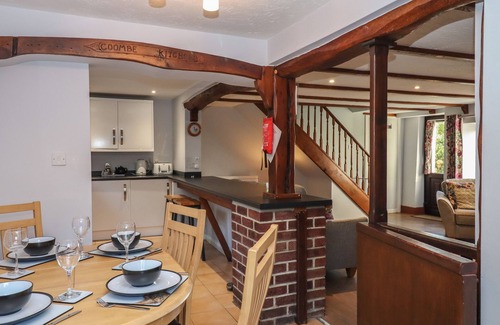 Ash Mill Cottage | COOMBE COTTAGE, pet friendly, with a garden in South Molton