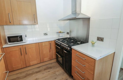 Neyland Cottage | COOPER COTTAGE, pet friendly, country holiday cottage in Neyland