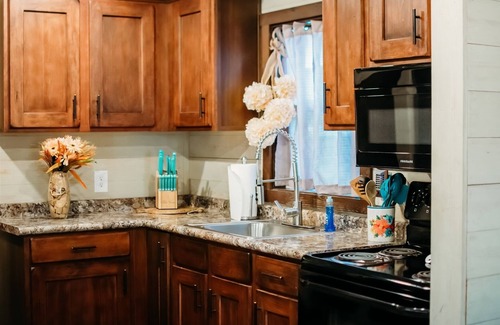 Gadsden Cabin | Coosa Cottage at River Rocks Landing