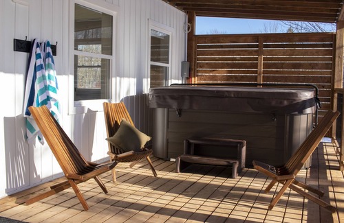 Springfield Cottage | Copper Shore Lake House - Keirstead