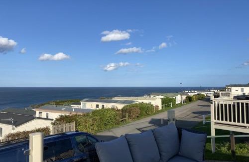 Reighton House | Cora's Cosy Static Caravan, Silverwoods, Reighton Sands, Filey