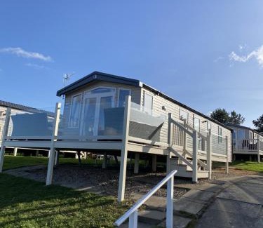 Reighton House | Cora's Cosy Static Caravan, Silverwoods, Reighton Sands, Filey