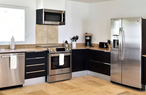 Oyster Pond Resort | Coral Beach Club Villas & Marina