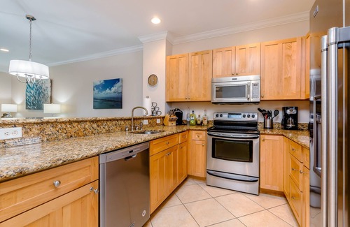 Marathon Condo | Coral Lagoon #4 - Pool - Dockage - Minutes to Open Water and Vaca Cut