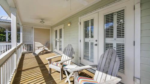 Key West Villa | Coral Palm by AvantStay Key West Walkable Gated Community Shared Pool