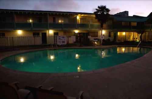 East End Apartment | Coral Reef Inn & Suites