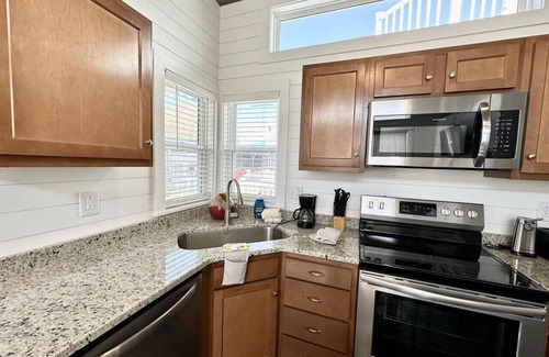 Nancy Boat Rental | Coral Tiny- Lee’s Ford Marina