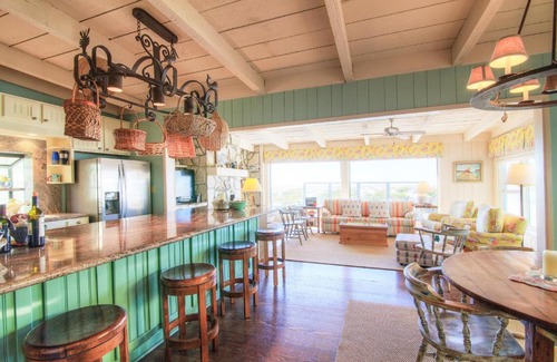 Sunset Beach House | Coral Vibes