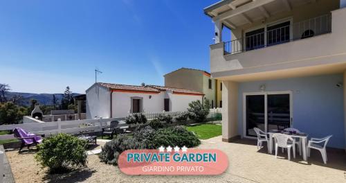 Viddalba House | Coralie home con piscina e giardino