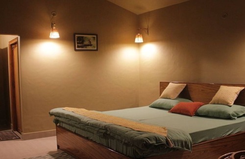 Kaladhungi Hotel | Corbett Farmyard