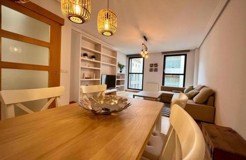 Burgos Apartment | Cordón 2 Centro histórico con Parking incluido ATUAIRE