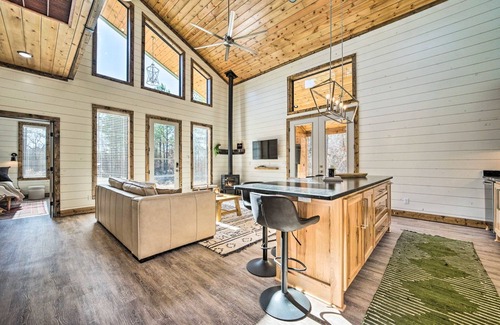 Broken Bow Villa | Corey Kent s Cabin Country Charm Family Fun Hot Tub Oasis