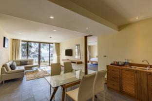 Mai Khao Hotel | Coriacea Beachfront Boutique Phuket Resort