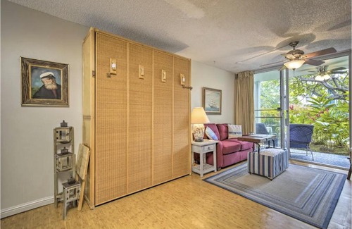 Historic Kailua Village Apartment | CORNER GARDEN VIEW UNIT - NO ONE ON ONE SIDE - NAUTICAL DECOR AND CUTE AS CAN BE condo