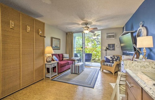 Historic Kailua Village Apartment | CORNER GARDEN VIEW UNIT - NO ONE ON ONE SIDE - NAUTICAL DECOR AND CUTE AS CAN BE condo