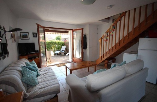 Portiragnes-Plage House | Corner house located in secured residence with pool, 2 bedrooms upstairs, WIFI, for 5 persons, at.