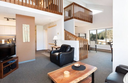Whistler Creekside Condo | Corner Penthouse | Next to lift | Amazing views!