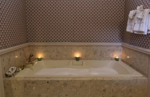 Vicksburg Bed & Breakfast | Corners Mansion Inn - A Bed & Breakfast