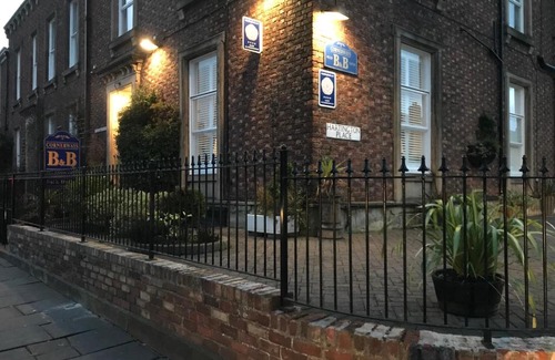 Carlisle House | Cornerways Guest House