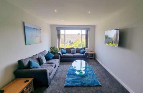 Lanner House | Cornish Village Getaway