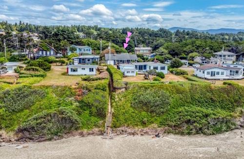 Waldport House | Corona