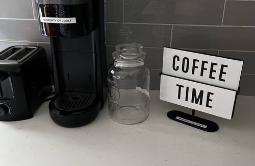 Atlanta House | Corporate Ready 2BR Bungalow | W/D Workspace Wi-Fi Long Stay