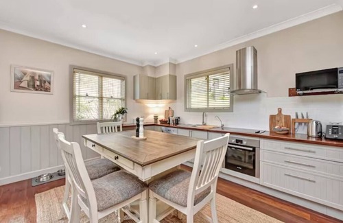 Wollombi Apartment | Corrabare Cottage and Studio