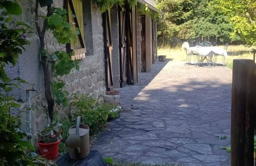 Saint-Etienne-la-Geneste House | Corrézienne house located in the middle of nature (seasonal rental)