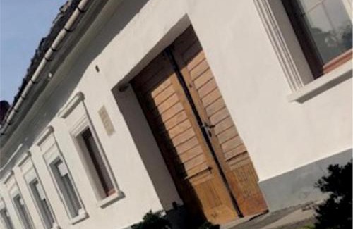 Papa Apartment | Corte Apartman