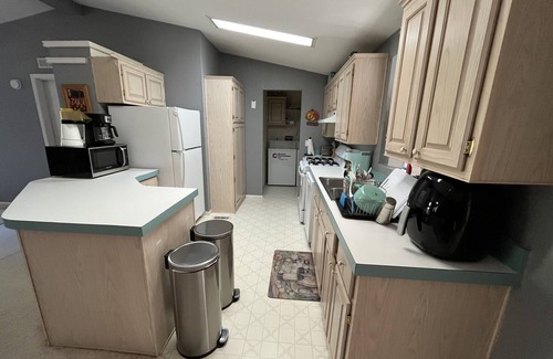 Tijeras House | Cosmopolitan Oliven Minutes away from Cibola National Forest