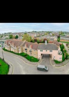 Hockley Apartment | Cost Village flat in Hockley