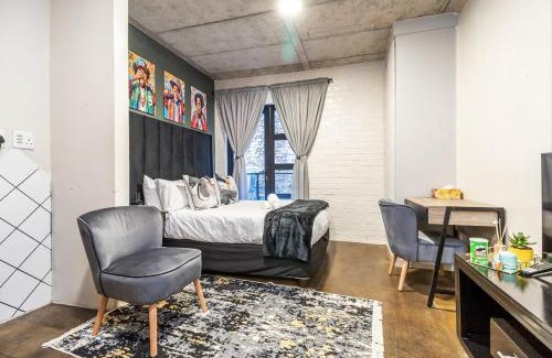Downtown Johannesburg Apartment | Cosy 103 City Building apartment in Maboneng, with free wifi