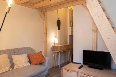 Vaise Apartment | Cosy 16m With Wifi Near The "Fort De Vaise