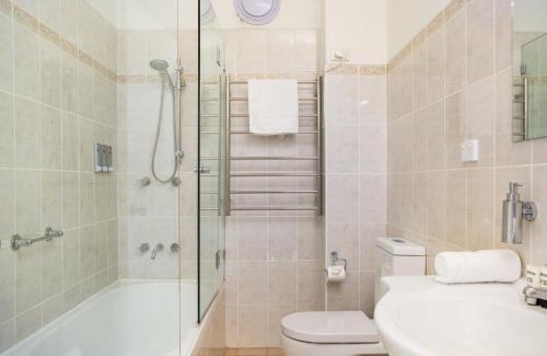 Strathfield Apartment | Cosy 2-Bed Apartment in the Heart of Strathfield