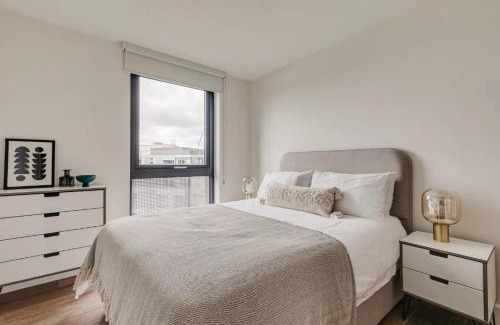 Greenwich West Apartment | Cosy 2 Bed Flat London Cutty Sark Greenwich Close to Canary Wharf - Perfect for long stay