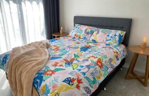 Howick Apartment | Cosy 2 bedroom unit in Howick close to bus and supermarket