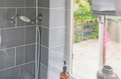 Kingham House | Cosy 2BD Cottage in Oxfordshire - Near Daylesford!